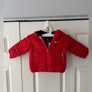 Nike Kids Bright Red Puffer Jacket
Size 12 Months
NWT
Smoke free home